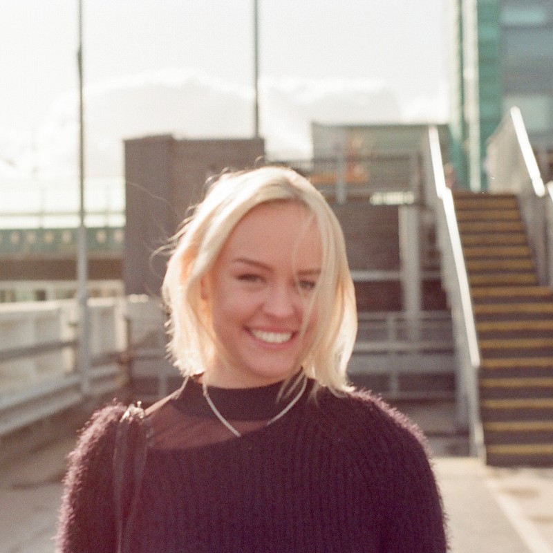Suzie Cole